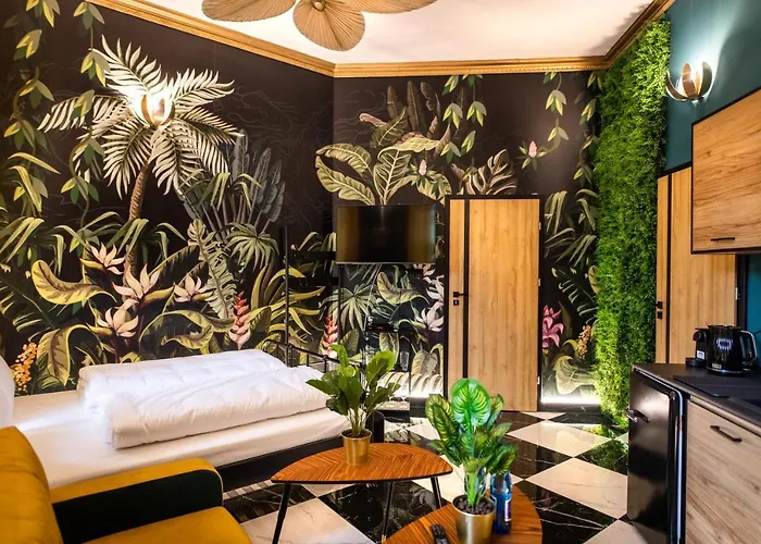 Jungle Podwale Апартаменты *